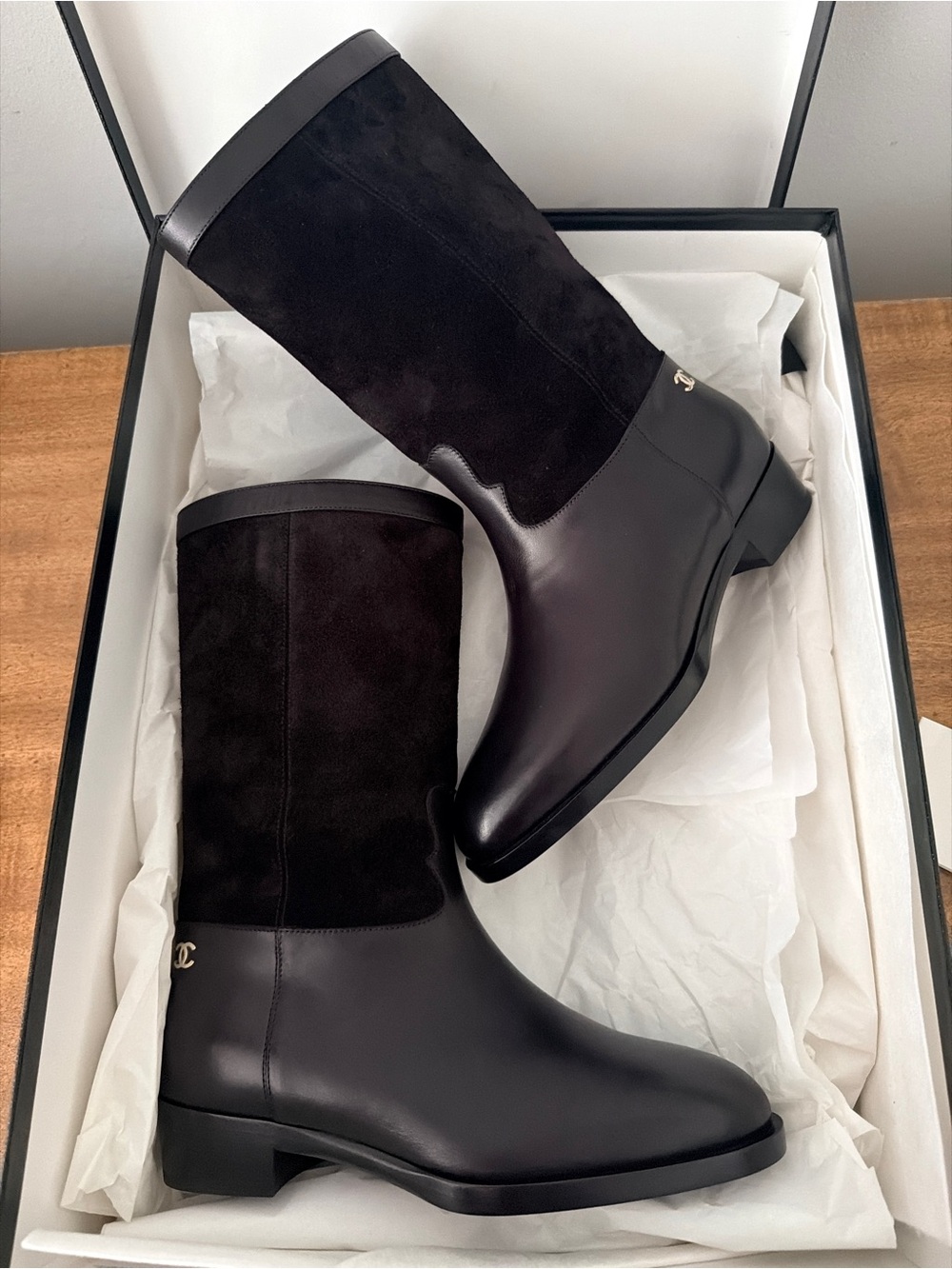 CHANEL Black Leather & Suede Ankle Boots 25A size 37C